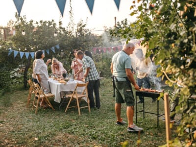 backyard-summer-cookout